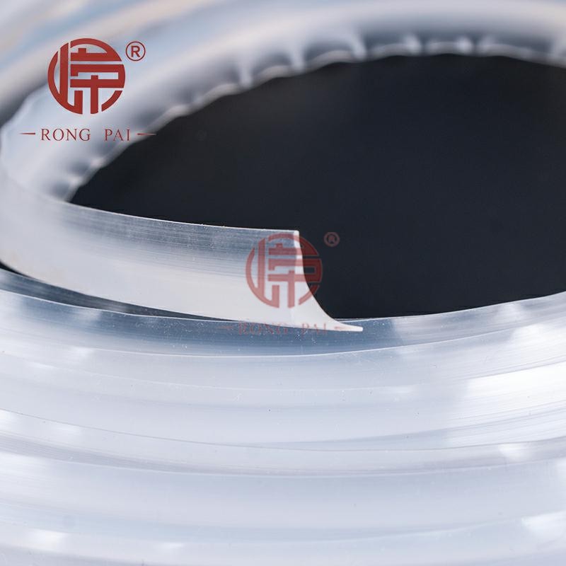 汽車行業(yè)中的硅膠密封條如何使用？-常州嶸牌橡塑制品有限公司